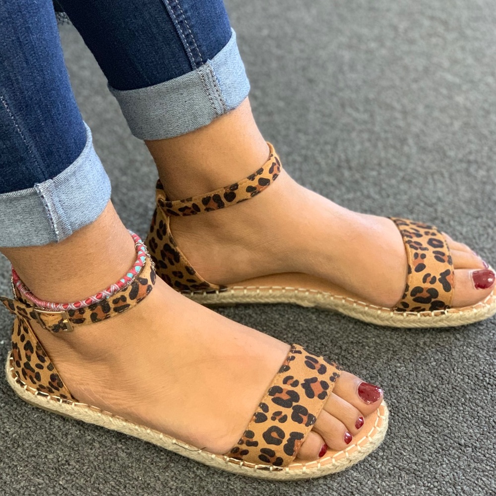 Ladies leopard ankle buckle espadrille - Picture 3 of 5